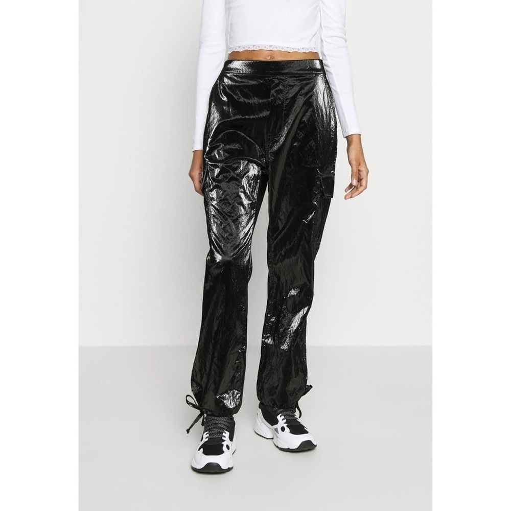 NWT Good American Paper Cargo Pants - Picture 1 of 9
